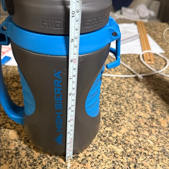 High Sierra Gray and Blue Water Bottle 64 oz - Picture 2 of 4